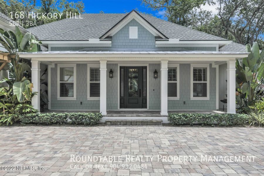 Gorgeous 5 bedroom/ 3 bathroom cottage home in Palencia for rent! property image