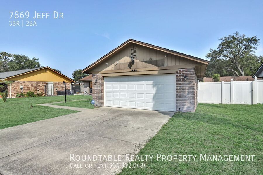 3 bedroom/ 2 bathroom home on the Westside! property image