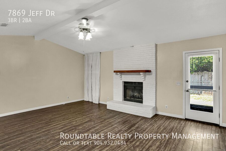 3 bedroom/ 2 bathroom home on the Westside! property image