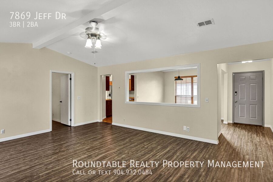 3 bedroom/ 2 bathroom home on the Westside! property image