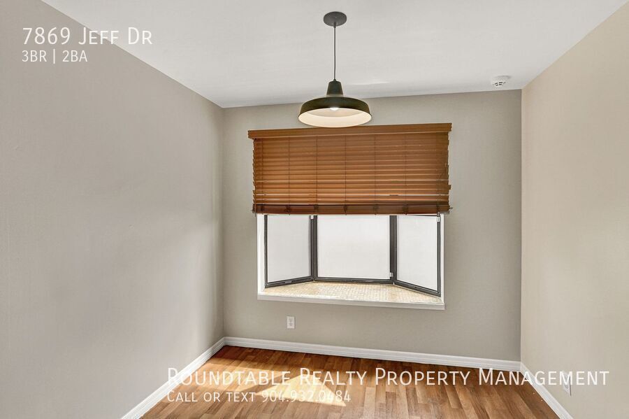 3 bedroom/ 2 bathroom home on the Westside! property image