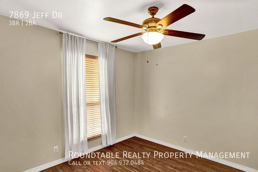 3 bedroom/ 2 bathroom home on the Westside! property image