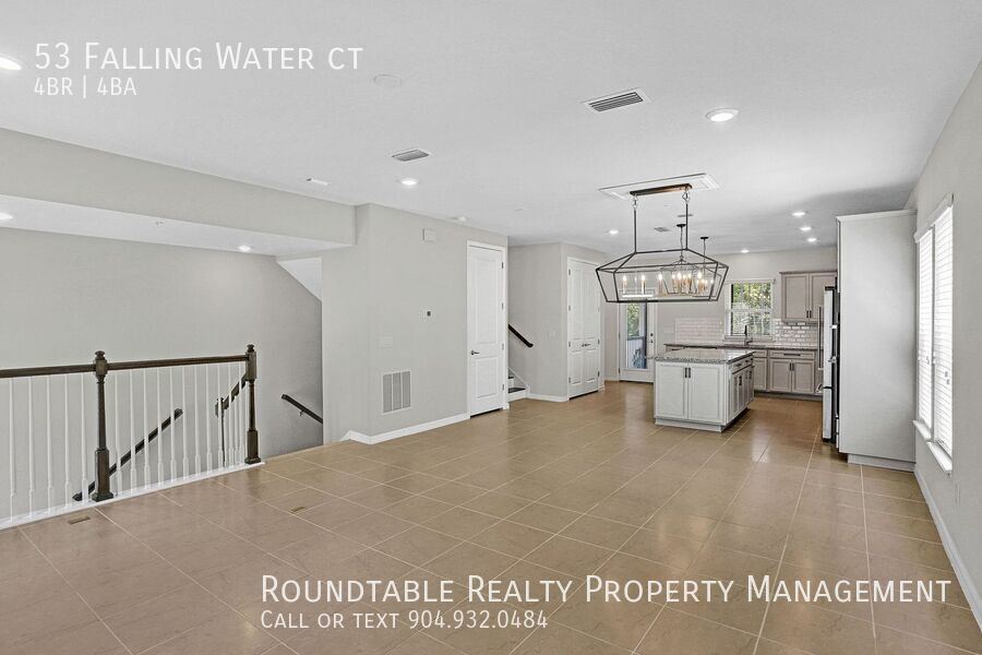 4 bedroom/ 3.5 bathroom end unit townhome in Nocatee! property image