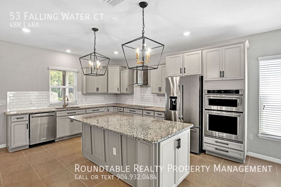 4 bedroom/ 3.5 bathroom end unit townhome in Nocatee! property image