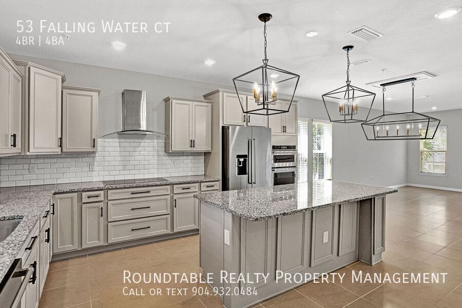 4 bedroom/ 3.5 bathroom end unit townhome in Nocatee! property image