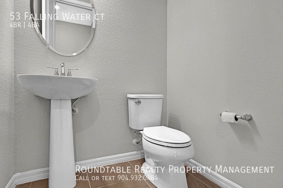 4 bedroom/ 3.5 bathroom end unit townhome in Nocatee! property image