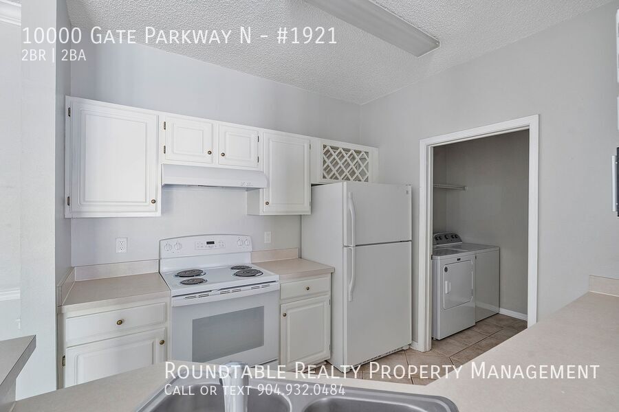 2 bedroom/ 2 bathroom condo on Southside! property image