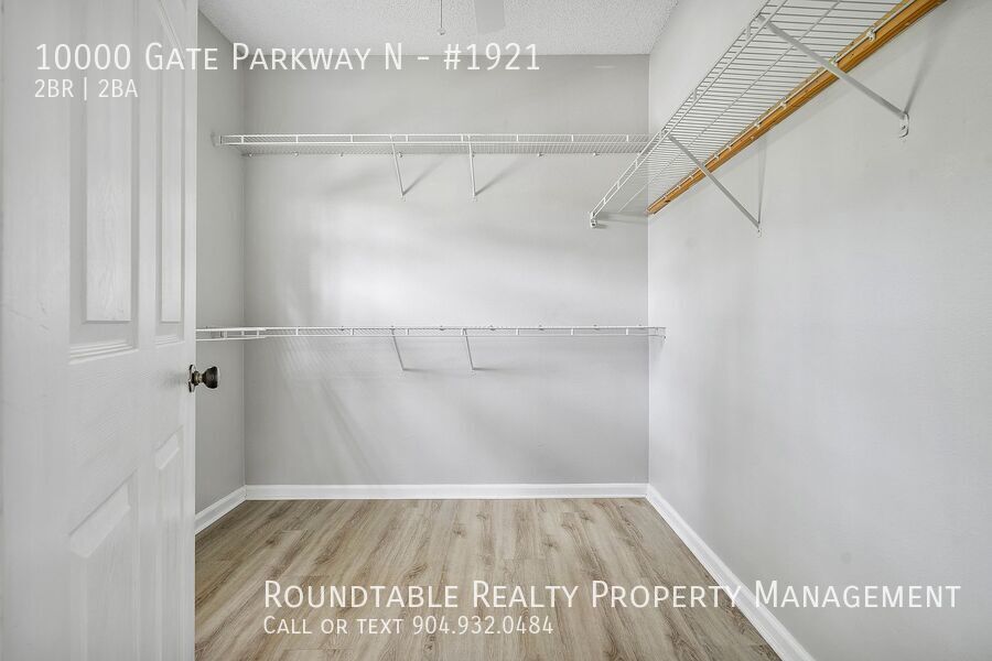 2 bedroom/ 2 bathroom condo on Southside! property image