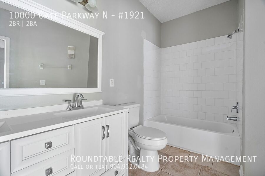 2 bedroom/ 2 bathroom condo on Southside! property image