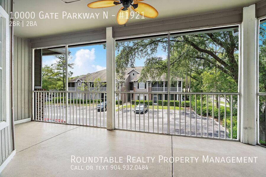 2 bedroom/ 2 bathroom condo on Southside! property image