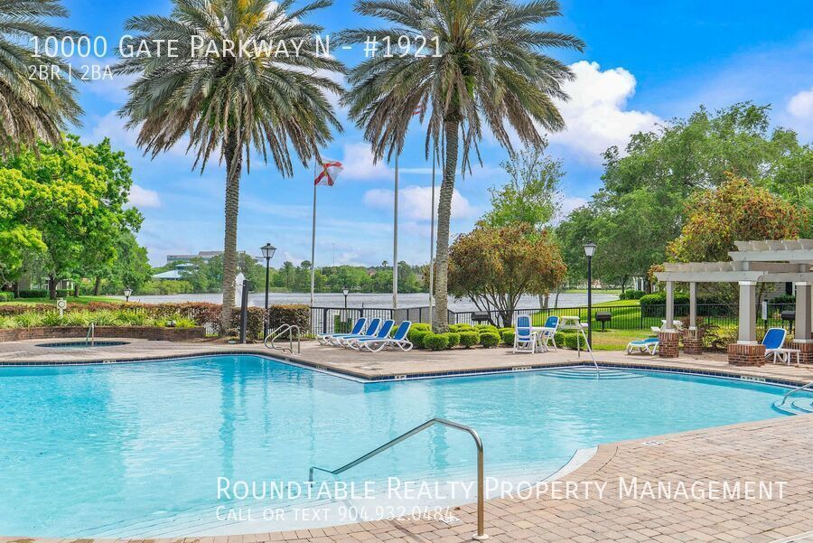 2 bedroom/ 2 bathroom condo on Southside! property image