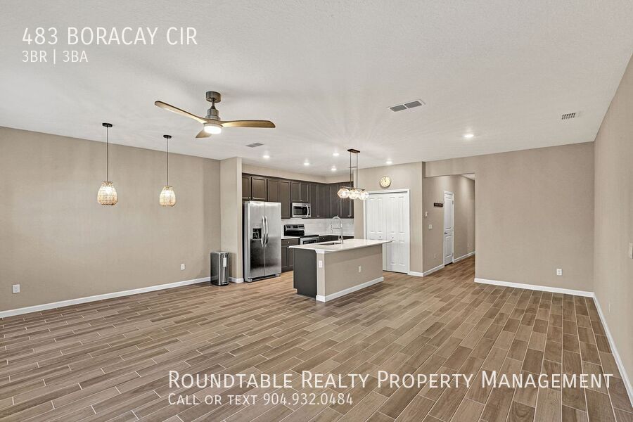 3 bedroom/ 2.5 bath townhome in Beachwalk! property image