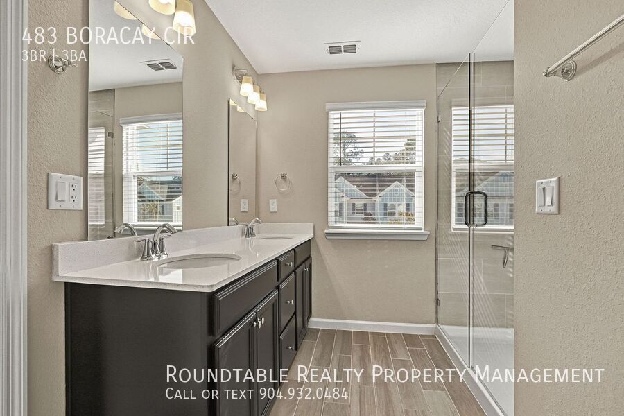 3 bedroom/ 2.5 bath townhome in Beachwalk! property image