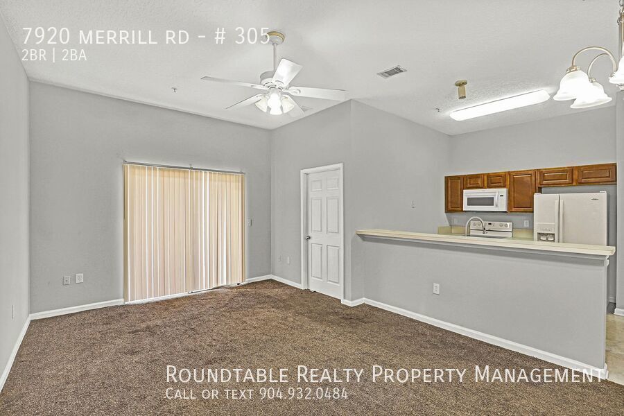 Great 2 bedroom/ 2 bathroom condo on the Southside property image