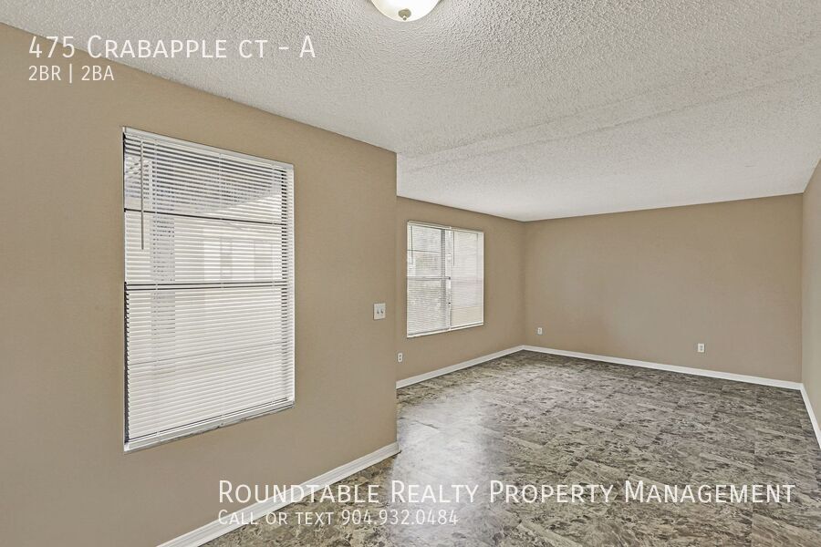 2 bedroom/ 1.5 bathroom apartment in Orange Park property image