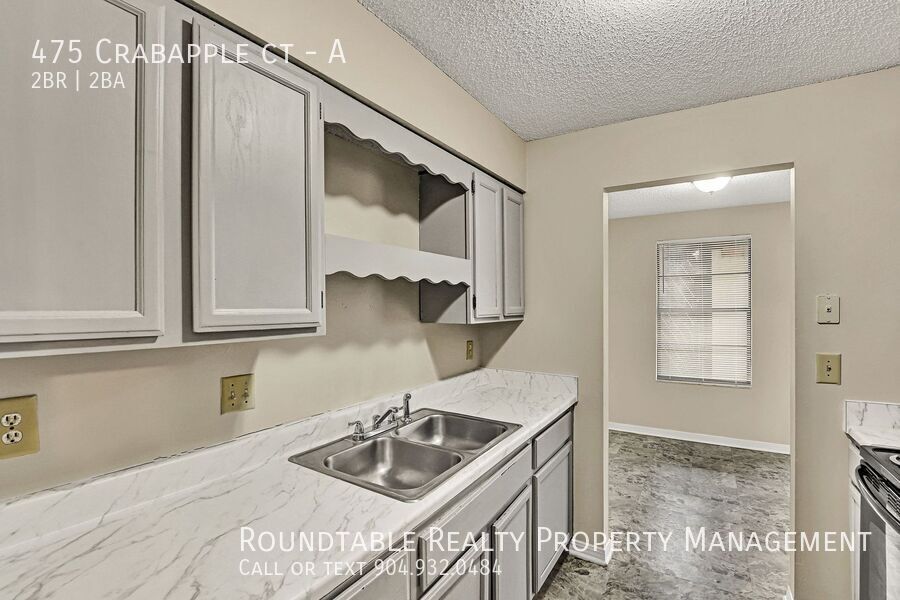 2 bedroom/ 1.5 bathroom apartment in Orange Park property image