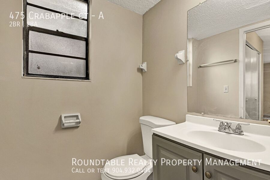 2 bedroom/ 1.5 bathroom apartment in Orange Park property image