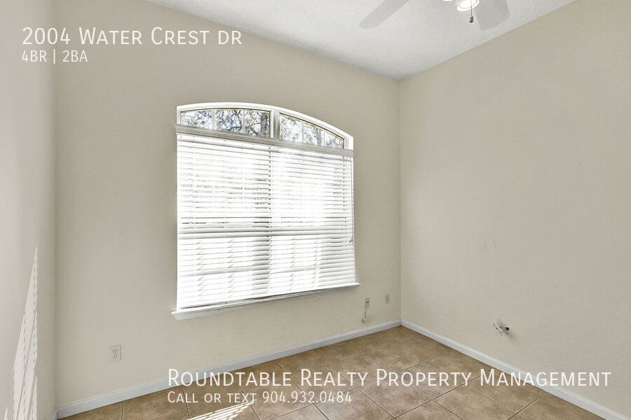 Great 4 bedroom/ 2 bathroom home in Eagle Harbor property image