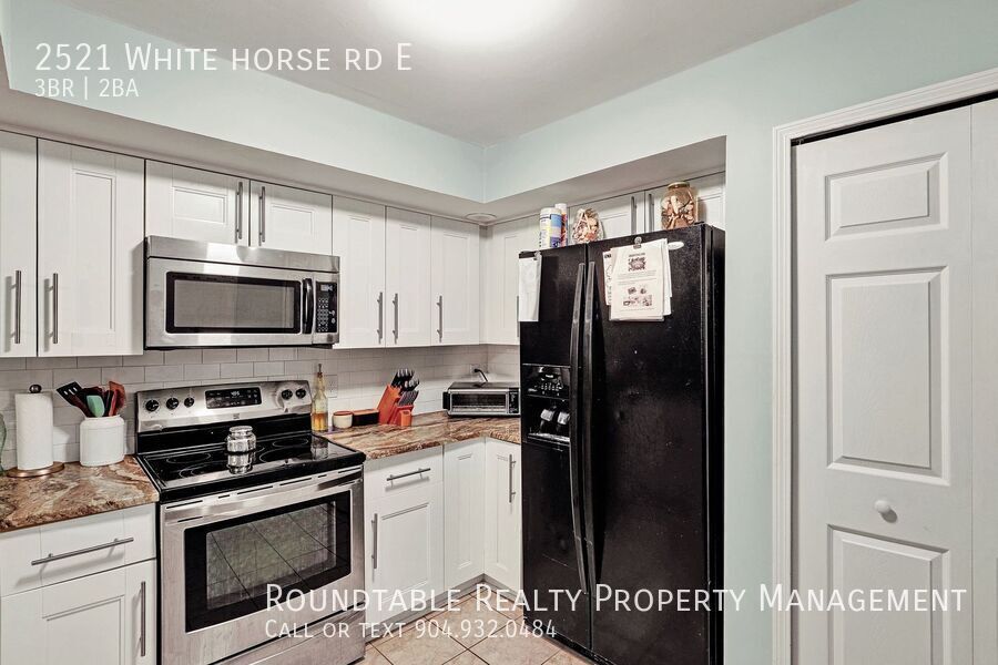 3 bedroom/ 2 bathroom townhome in Southside! property image