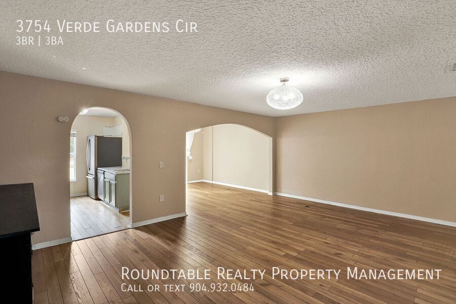 3 bedroom/ 2.5 bathroom townhome on the Northside! property image