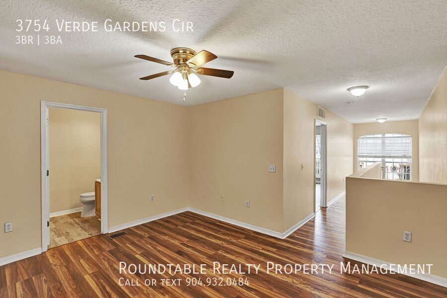 3 bedroom/ 2.5 bathroom townhome on the Northside! property image