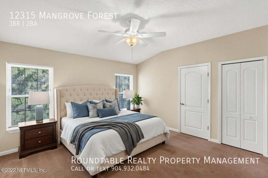 3 bedroom/ 2 bathroom townhome near the airport! property image