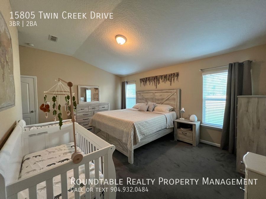 Beautiful 3 bedroom/ 2 bathroom home on the Northside- Pet Friendly!! property image