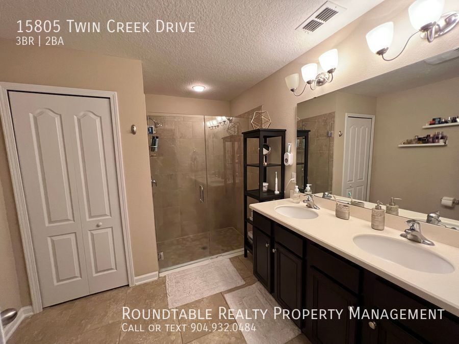 Beautiful 3 bedroom/ 2 bathroom home on the Northside- Pet Friendly!! property image