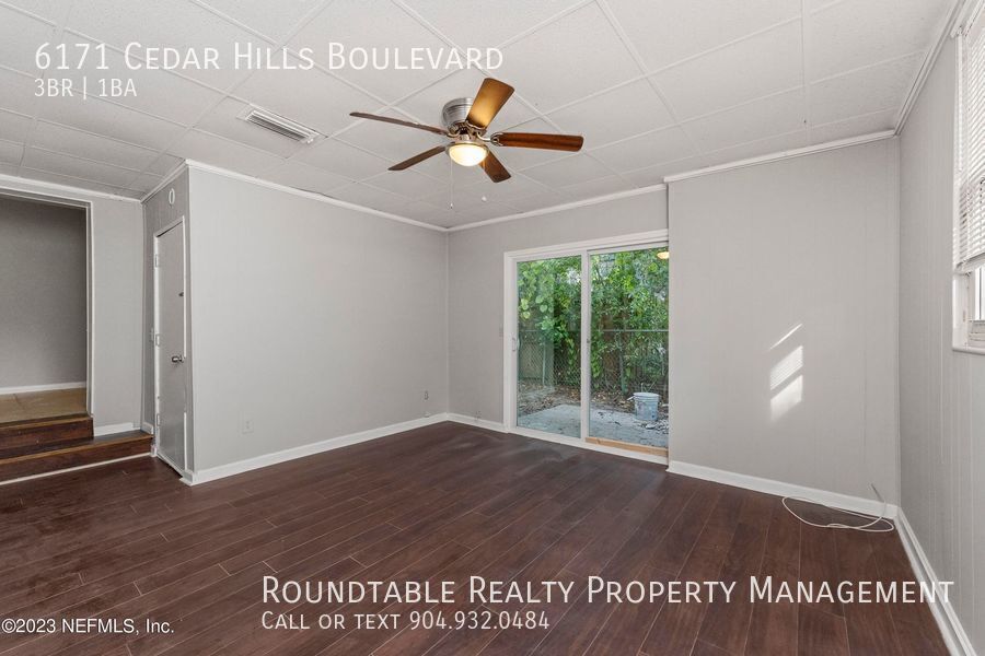 Renovated 3 bedroom/ 1 bathroom home on the Westside! property image