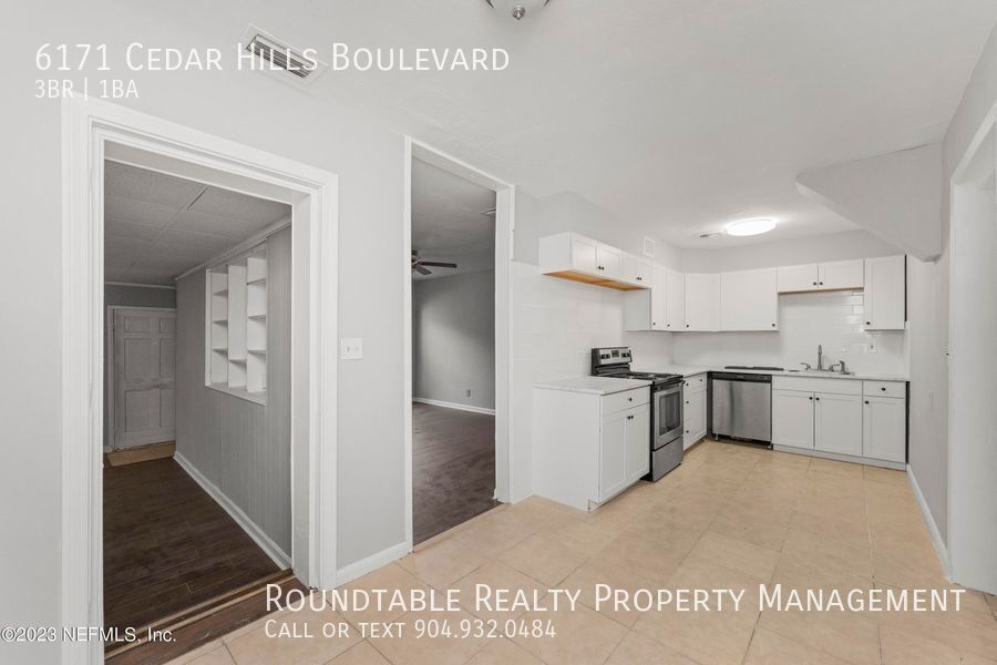 Renovated 3 bedroom/ 1 bathroom home on the Westside! property image