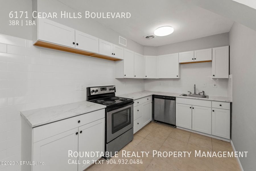 Renovated 3 bedroom/ 1 bathroom home on the Westside! property image