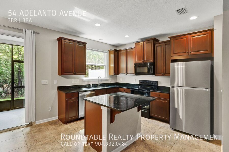 3 bedrooms, 2.5 bathrooms townhome in St Augustine! property image