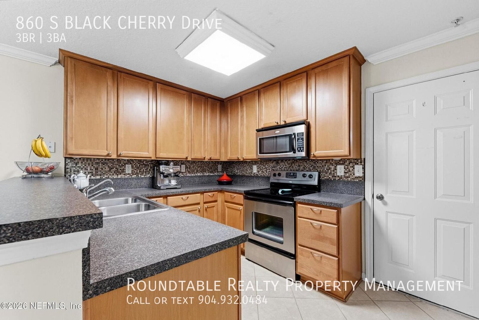 3 bedroom/ 2.5 bath townhome in St Johns! property image