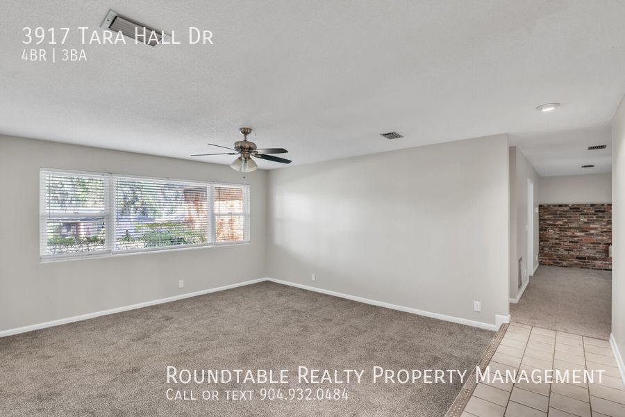 4 bedroom 2.5 bath home in Fort Caroline! property image