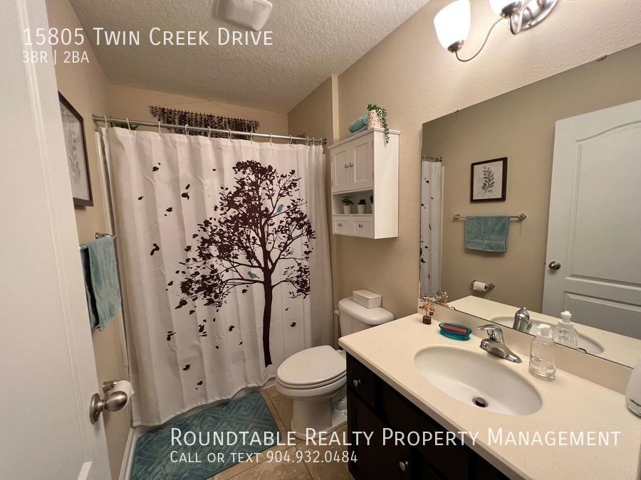 Beautiful 3 bedroom/ 2 bathroom home in Rivercity! property image